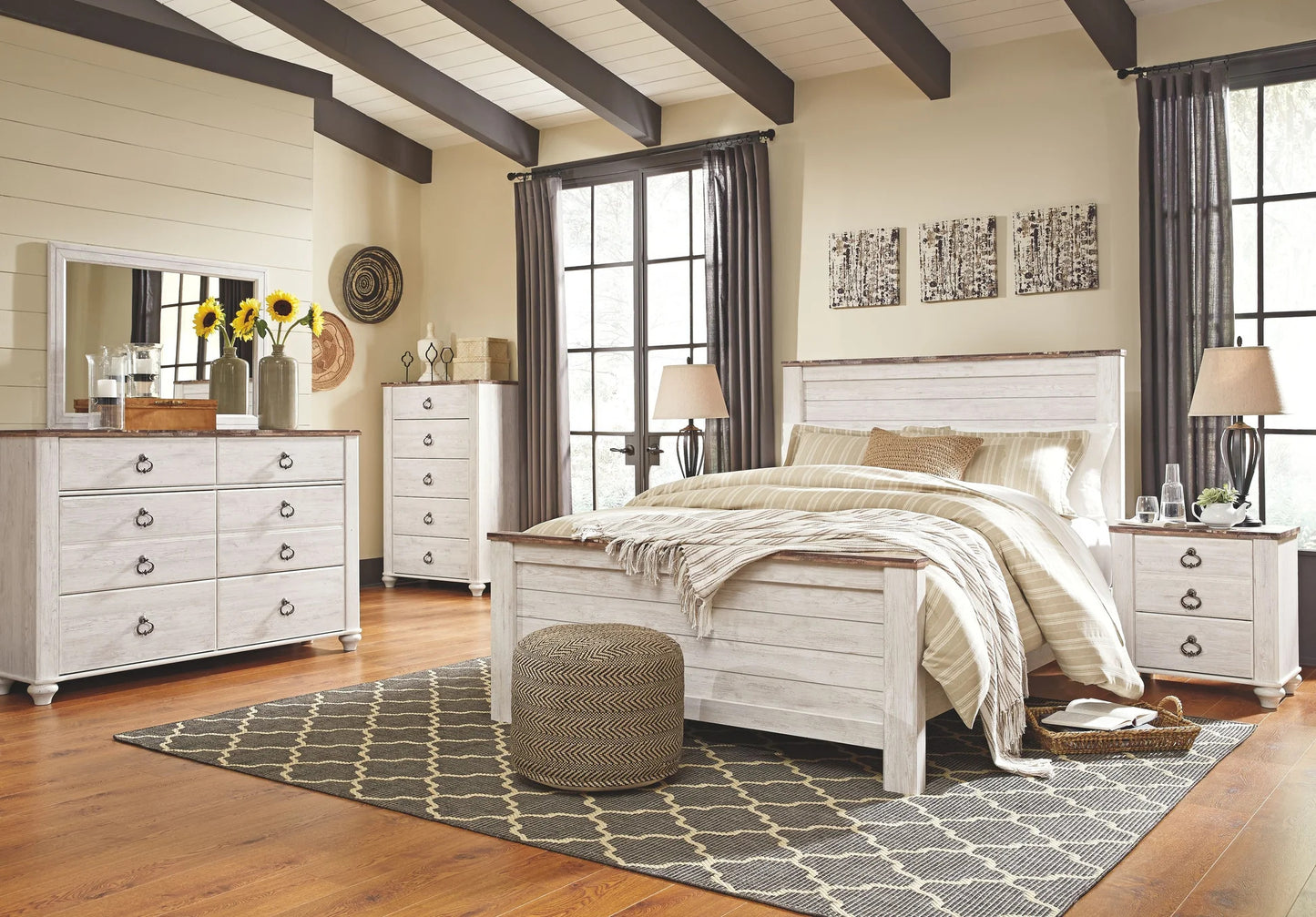 Willowton Queen 5 PC Bedroom Set