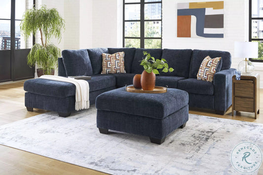Aviemore 2-Piece Sectional with Chaise