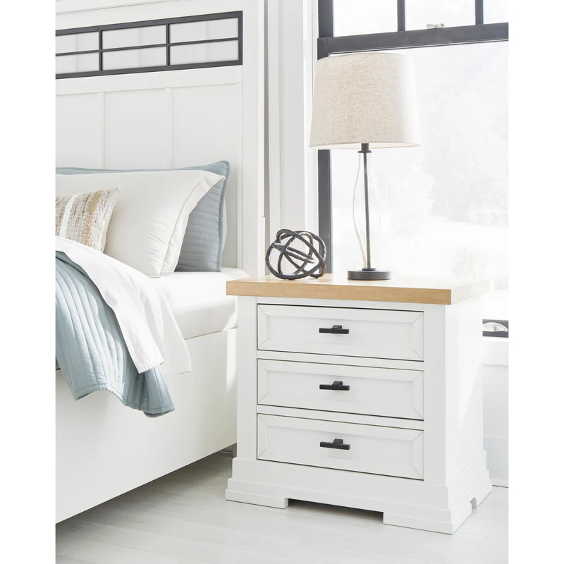 Ashbryn Queen Panel Storage Bed