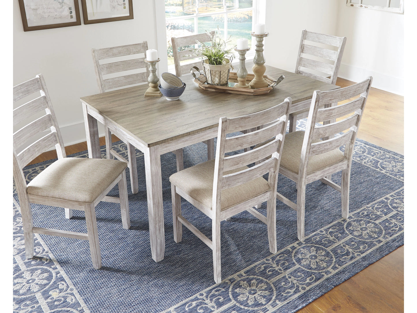 Skempton Dinette